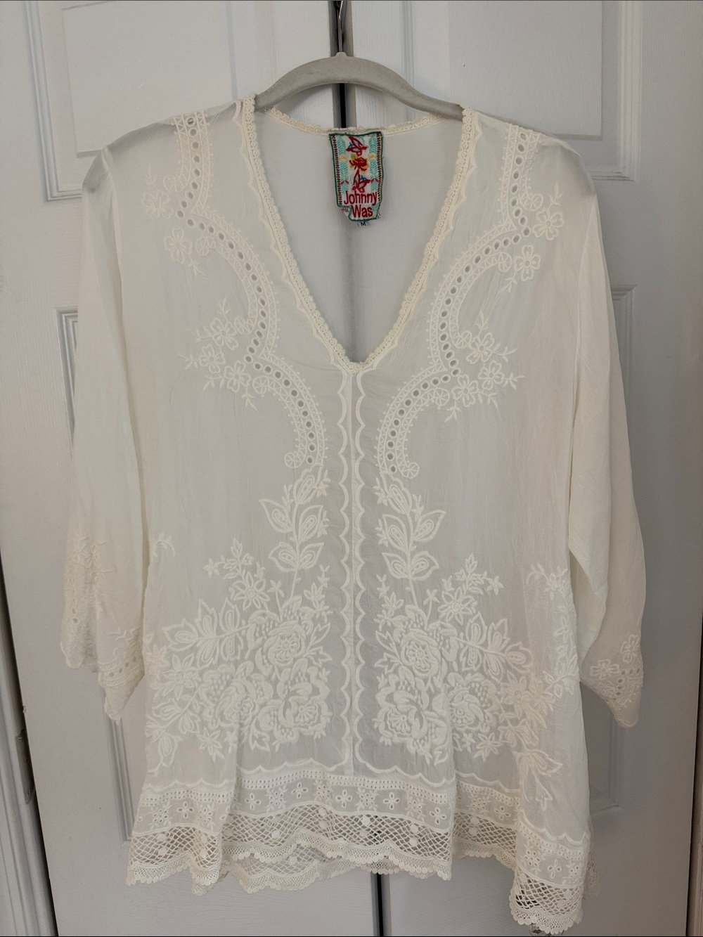 Johnny Was Cream Floral Embroidered V-Neck Tunic medium